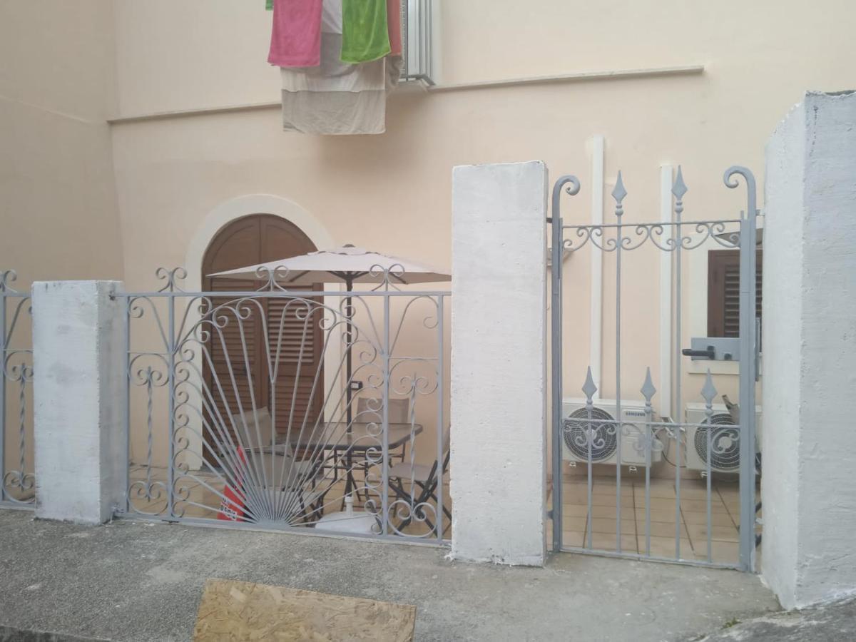 Affittacamere Prezioso Gaète Extérieur photo